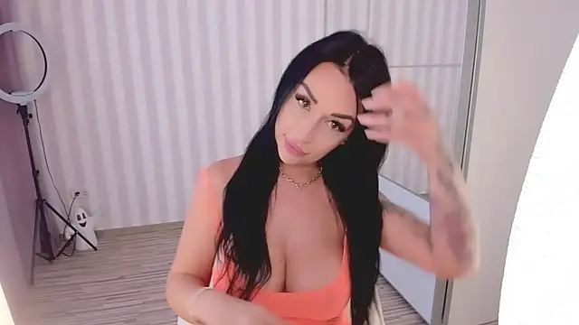 Snapshot of oh_julya chatting on 23, 10, 2025 oh julya online show from 23, 10, 2025