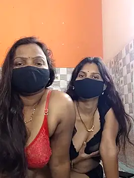 Snapshot of hot_plak chatting on 19, 11, 2025 hot plak online show from 19, 11, 2025