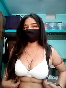 Snapshot of Snehabeauti chatting on 25, 10, 2025 Snehabeauti online show from 25, 10, 2025