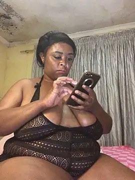 Snapshot of KINKYBOOTI22 chatting on 2, 4, 2026 KINKYBOOTI22 online show from 2, 4, 2026