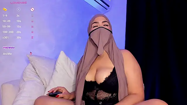 Snapshot of thaira_aly chatting on 31, 3, 2026 thaira aly online show from 31, 3, 2026