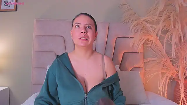 angelica cross  online show from 15, 3, 2026