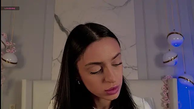 AdoraCortes online show from 20, 11, 2025