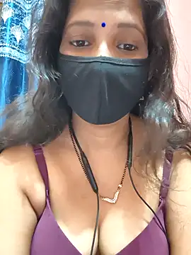 Snapshot of Sonalihot_ chatting on 3, 11, 2025 Sonalihot online show from 3, 11, 2025