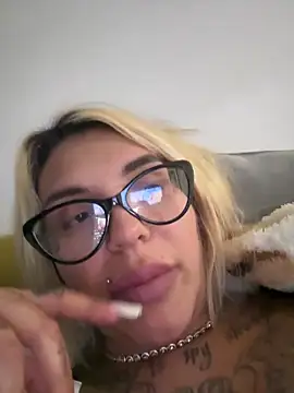 Princess-Jasmine07 online show from 23, 3, 2026