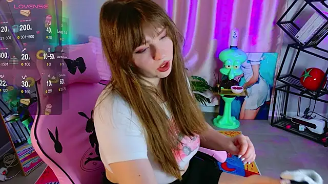 Moon  Bunny online show from 8, 5, 2026