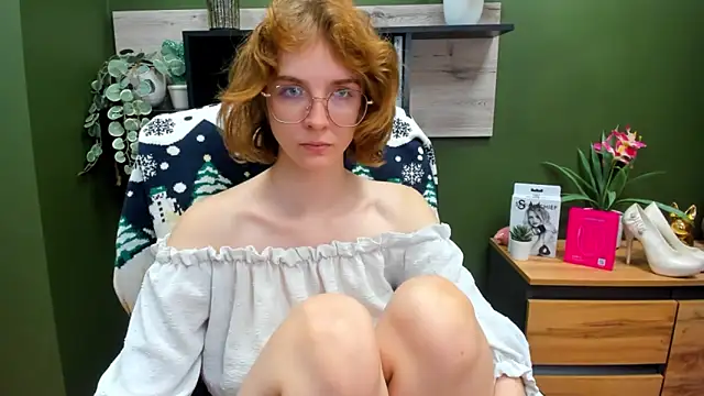 Snapshot of juicyPenny chatting on 27, 10, 2025 juicyPenny online show from 27, 10, 2025