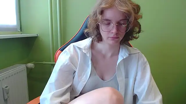 juicyPenny online show from 5, 5, 2026