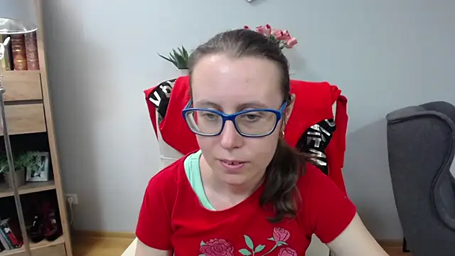 Snapshot of sweetxLizzy chatting on 5, 5, 2026 sweetxLizzy online show from 5, 5, 2026