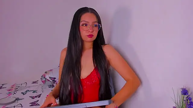latingabby online show from 28, 4, 2026