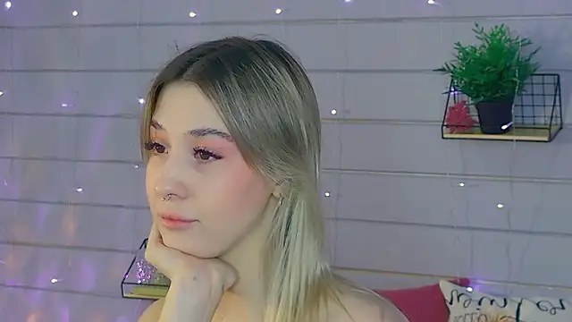 Snapshot of Bella_svon chatting on 2, 2, 2026 Bella svon online show from 2, 2, 2026