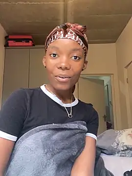 prettydollyy online show from 23, 4, 2026