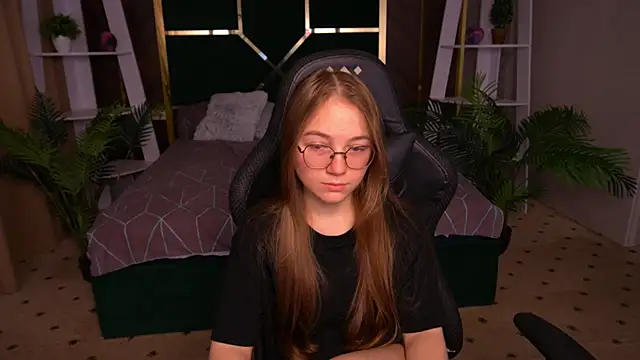 ArrinaWairr online show from 18, 11, 2025