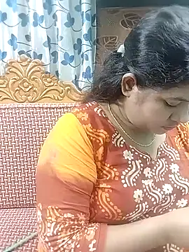 Snapshot of Sofia-0 chatting on 8, 9, 2025 Sofia-0 online show from 8, 9, 2025