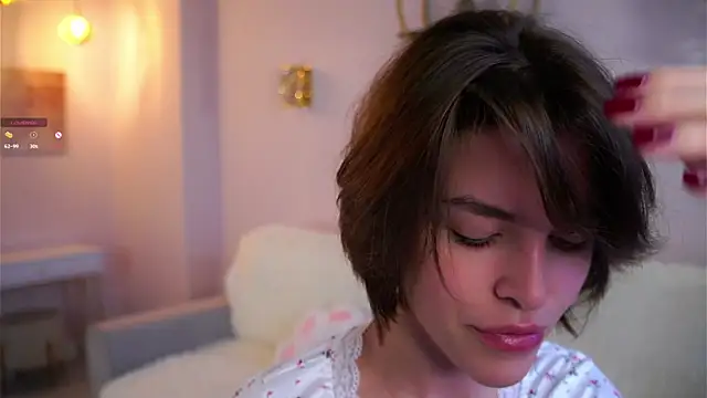 EleneButton online show from 4, 10, 2025