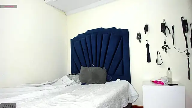 RoxyandAron2 online show from 18, 3, 2026