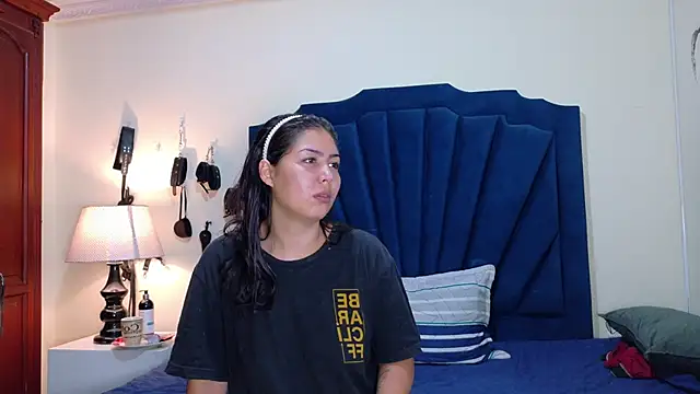 RoxyandAron2 online show from 2, 5, 2026