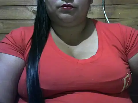 Snapshot of MARRENTINHA34 chatting on 20, 10, 2025 MARRENTINHA34 online show from 20, 10, 2025