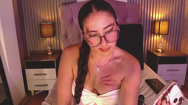 Bonnali lune online show from 10, 10, 2025