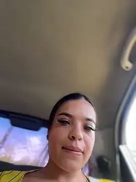 JuanitaMore01 online show from 28, 6, 2026