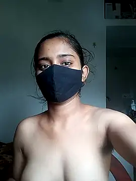 Snapshot of shrutee12 chatting on 12, 10, 2025 shrutee12 online show from 12, 10, 2025