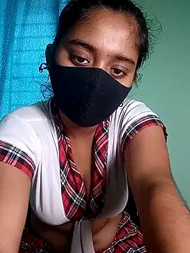 Snapshot of shrutee12 chatting on 26, 3, 2026 shrutee12 online show from 26, 3, 2026