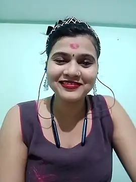 Snapshot of Kavya-Tiwari chatting on 5, 10, 2025 Kavya-Tiwari online show from 5, 10, 2025