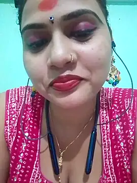 Snapshot of Kavya-Tiwari chatting on 9, 10, 2025 Kavya-Tiwari online show from 9, 10, 2025