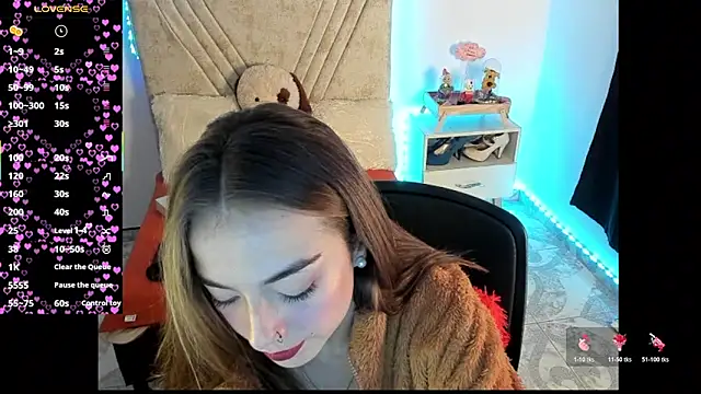 Snapshot of Mia_Victoria22 chatting on 9, 8, 2026 Mia Victoria22 online show from 9, 8, 2026