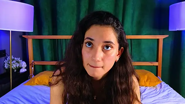 Snapshot of BettyMaldonado chatting on 12, 11, 2025 BettyMaldonado online show from 12, 11, 2025