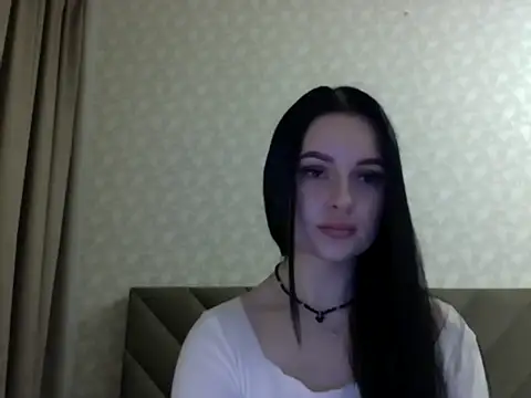 Snapshot of Lulii24 chatting on 19, 10, 2025 Lulii24 online show from 19, 10, 2025