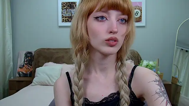 MistyMarlo online show from 4, 5, 2026