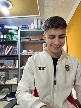 AdrianRinaldi online show from 3, 5, 2026
