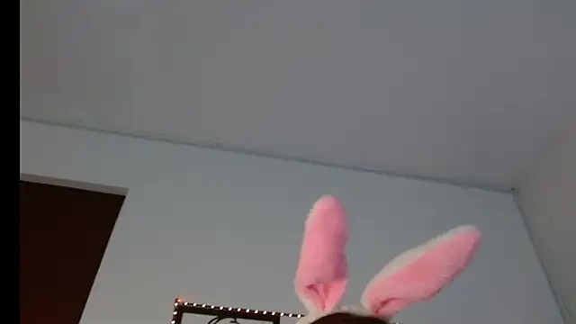 Carolinagarcia12345 online show from 4, 10, 2025