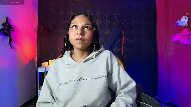 Sweettpleasure online show from 16, 12, 2025