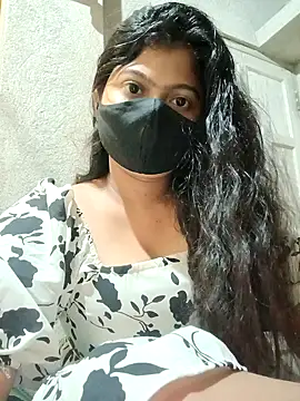 Snapshot of DiyaRoy49 chatting on 10, 9, 2025 DiyaRoy49 online show from 10, 9, 2025