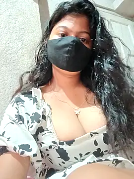 Snapshot of DiyaRoy49 chatting on 1, 10, 2025 DiyaRoy49 online show from 1, 10, 2025