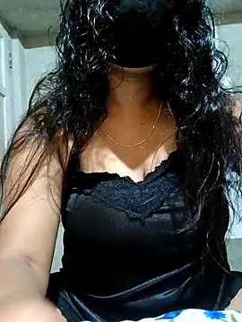 Snapshot of DiyaRoy49 chatting on 8, 10, 2025 DiyaRoy49 online show from 8, 10, 2025