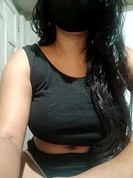 Snapshot of DiyaRoy49 chatting on 14, 10, 2025 DiyaRoy49 online show from 14, 10, 2025