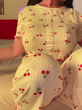 Snapshot of OnlyRima chatting on 16, 9, 2025 OnlyRima online show from 16, 9, 2025