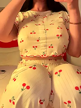 Snapshot of OnlyRima chatting on 3, 10, 2025 OnlyRima online show from 3, 10, 2025