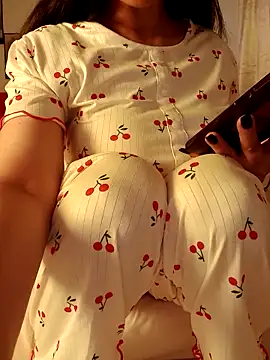 Snapshot of OnlyRima chatting on 16, 10, 2025 OnlyRima online show from 16, 10, 2025