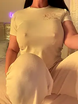 Snapshot of OnlyRima chatting on 20, 10, 2025 OnlyRima online show from 20, 10, 2025