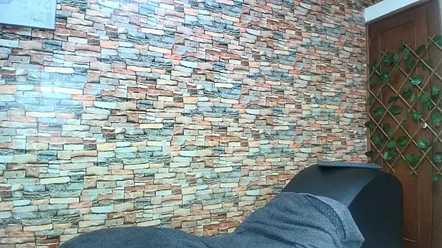 naomi campbel  online show from 2, 11, 2025