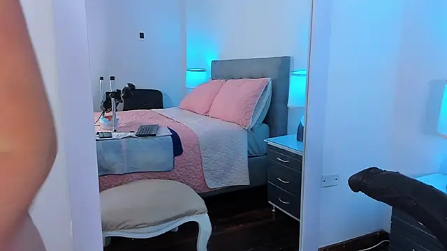 Snapshot of AdeleJhones chatting on 17, 2, 2026 AdeleJhones online show from 17, 2, 2026