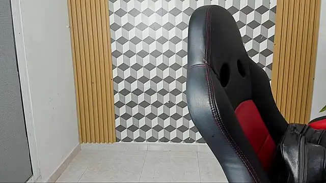 Snapshot of alice__brow chatting on 4, 10, 2025 alice brow online show from 4, 10, 2025