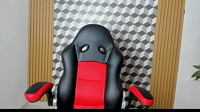 Snapshot of alice__brow chatting on 6, 10, 2025 alice brow online show from 6, 10, 2025