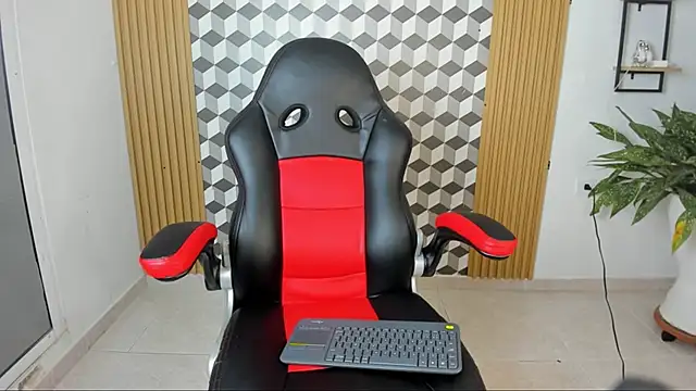 Snapshot of alice__brow chatting on 11, 10, 2025 alice brow online show from 11, 10, 2025