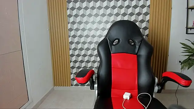 Snapshot of alice__brow chatting on 12, 10, 2025 alice brow online show from 12, 10, 2025