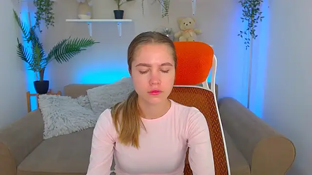 Snapshot of Spicy_Lexi chatting on 13, 9, 2025 Spicy Lexi online show from 13, 9, 2025